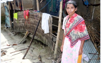 প্রধানমন্ত্রীর নির্দেশে পাকা ঘরের বরাদ্দ পেলেন সেই রুবিনা