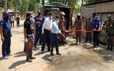 রাঙ্গুনিয়া উপজেলা প্রশাসনের উদ্যেগে জীবানাশক ঔষধ ছিটানো শুরু ৷