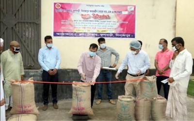 ফুলবাড়ীতে ইরিবোরো ধান-চাল সংগ্রহ অভিযানের উদ্বোধন