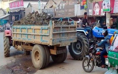 ভাটার মাটি টেনে কোটি কোটি টাকার রাস্তা ধ্বংস পরিপত্র জারির পরও নির্বিকার প্রশাসন