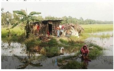 কমলনগরে মেঘনার ভাঙনে ঘরবাড়ি হারিয়েও বাঁচার স্বপ্ন আবুল খায়েরের