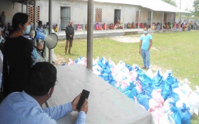 জাতীয় পুষ্টি সপ্তাহ উপলক্ষে ডিমলায় খাদ্য সামগ্রী বিতরণ