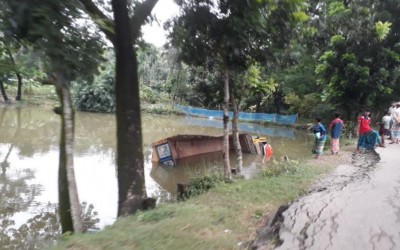 লক্ষ্মীপুর টু রামগতি মহাসড়ক যেন এক মৃত্যু ফাঁদ.!