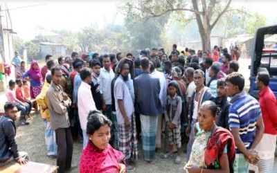 চড়া সুদে টাকা গ্রহণ প্রাণের বিনিময়ে পরিশোধ ‘হত্যা না আত্মহত্যা’ সন্দেহ এলাকাবাসীর!