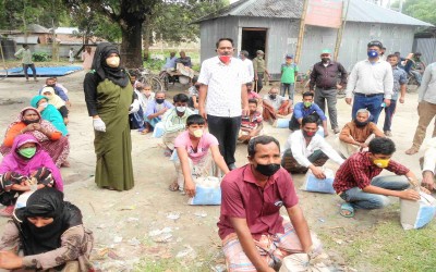 প্রাণঘাতি করোনা ভাইরাস প্রাদর্ভাবে চরম স্বাস্থ্যঝুঁকিতে ডিমলার ইউপি সচিবরা