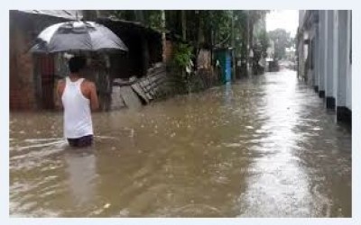 রংপুরে শতাব্দীর রেকর্ড পরিমাণ বৃষ্টি: পানি নামার পথ নেই