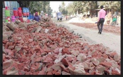 ঝিনাইদহে সওজের ২২ কোটি টাকা ব্যয়ে রাস্তা নির্মাণে ব্যাপক অনিয়ম ও দুর্নীতি অভিযোগ ॥ দেখার কেউ নেই